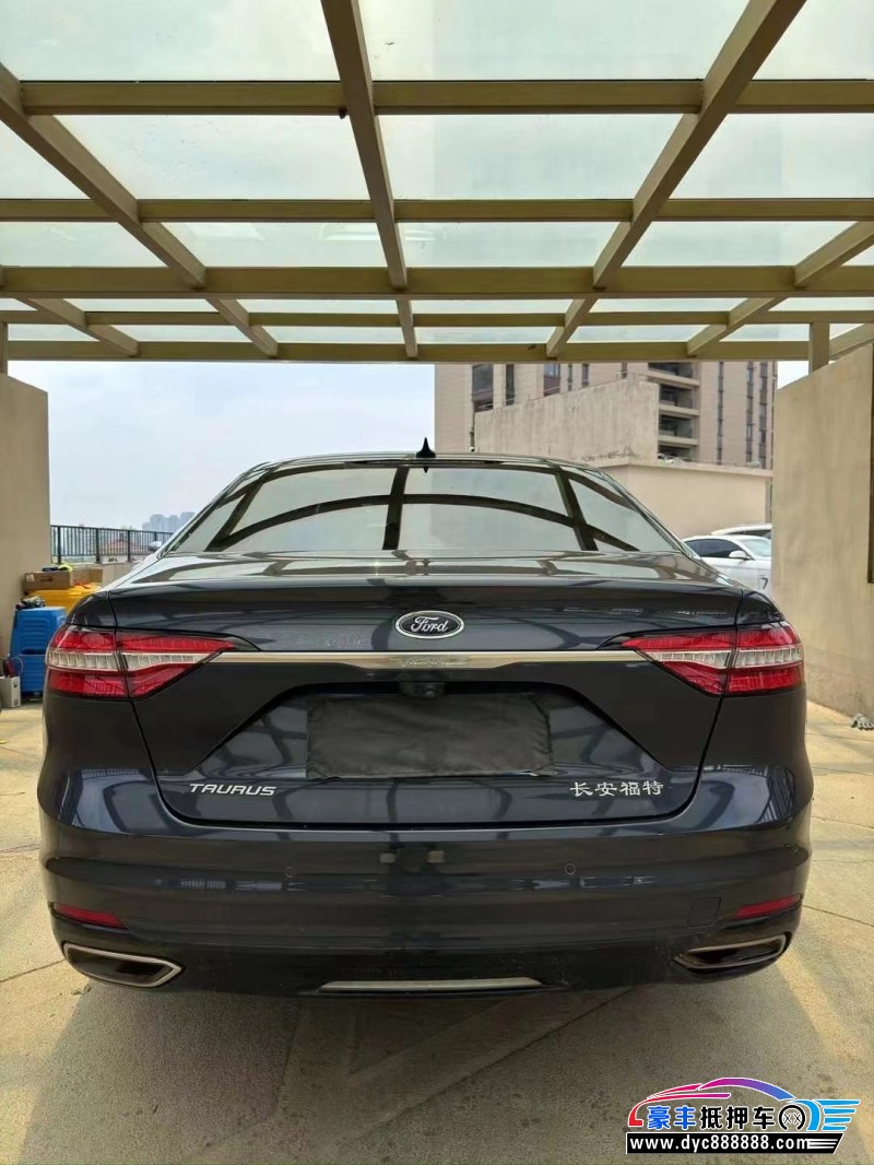 20年福特金牛座轿车抵押车出售