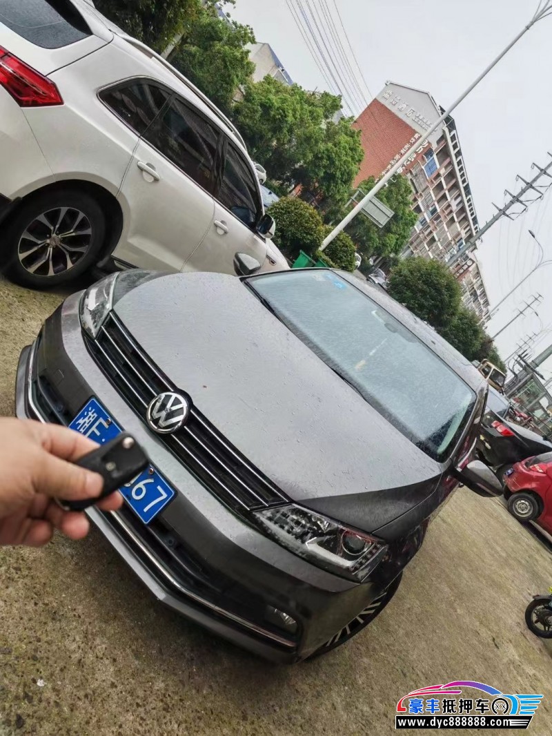 15年大众速腾轿车抵押车出售