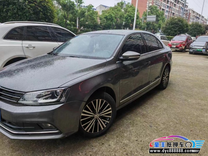 15年大众速腾轿车抵押车出售