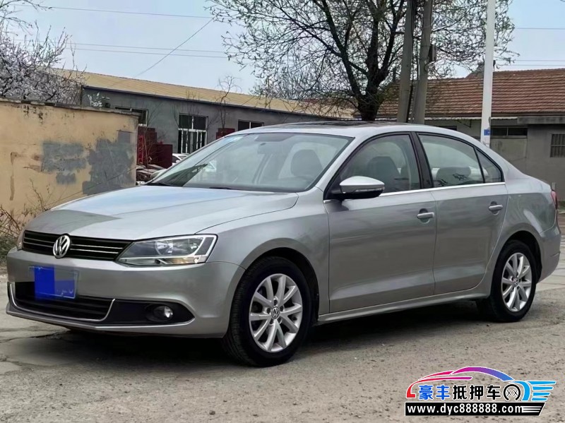 13年大众速腾轿车抵押车出售