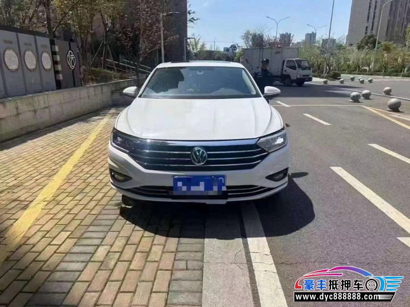 22年大众速腾轿车抵押车出售