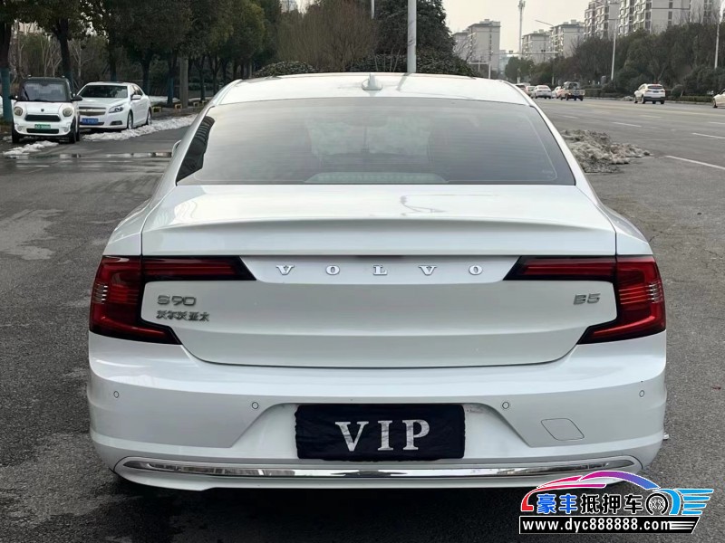 22年沃尔沃S90轿车抵押车出售