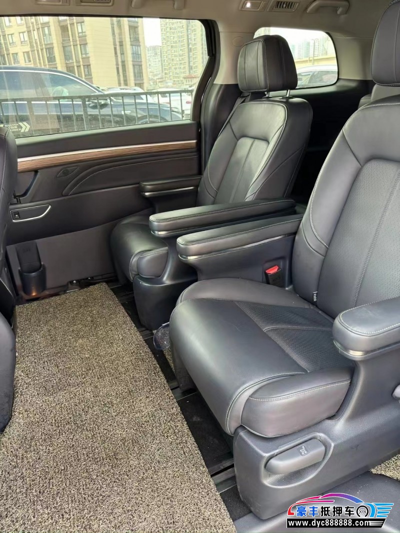 21年传祺M8轿车抵押车出售