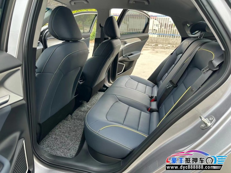 24年吉利几何轿车抵押车出售