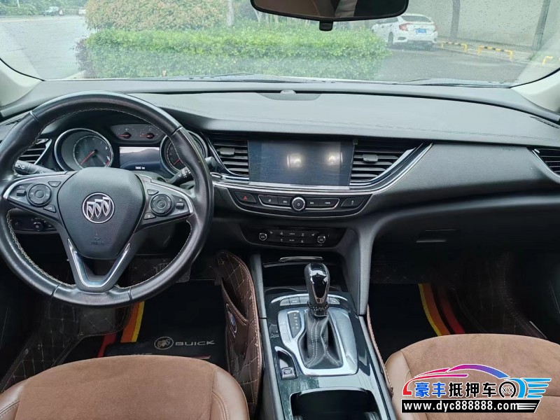 18年别克君威轿车抵押车出售