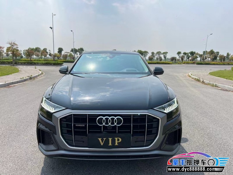 23年奥迪Q8轿车抵押车出售
