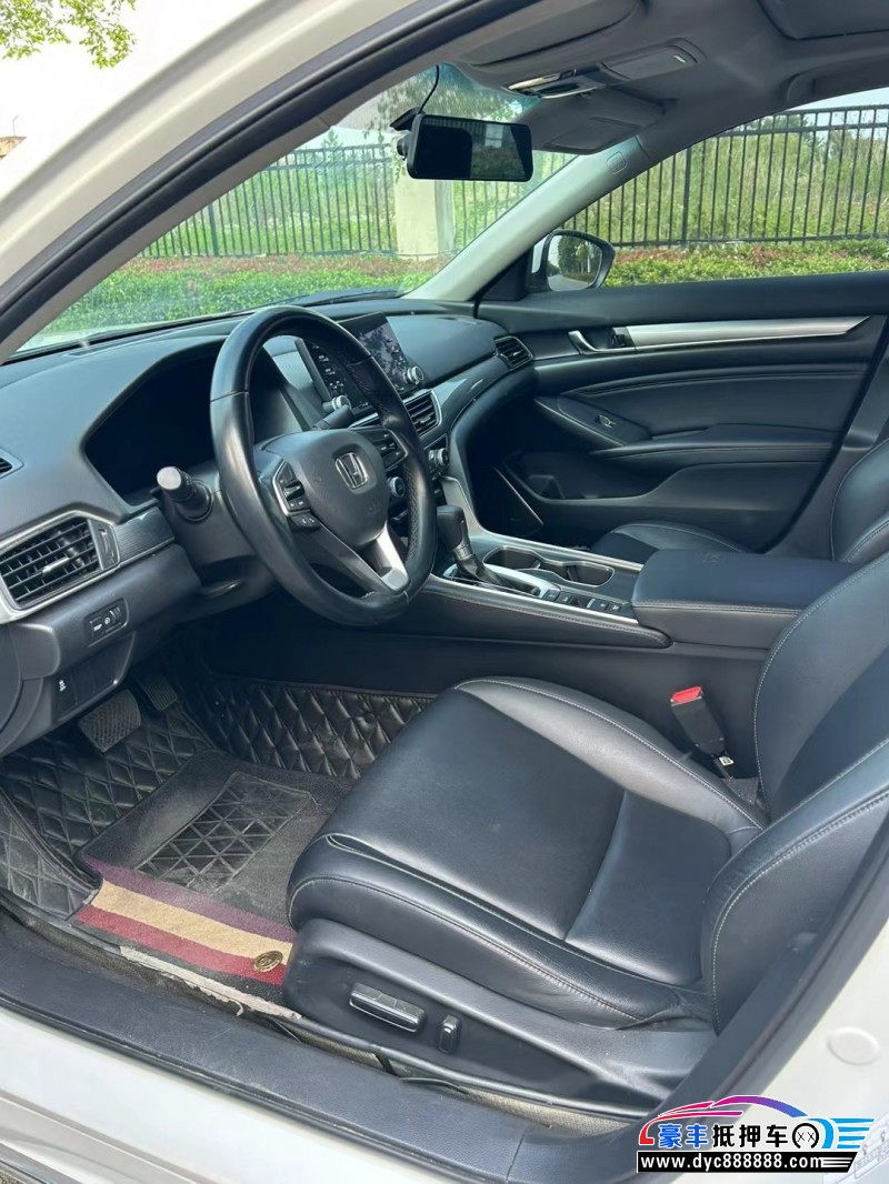 21年本田雅阁轿车抵押车出售