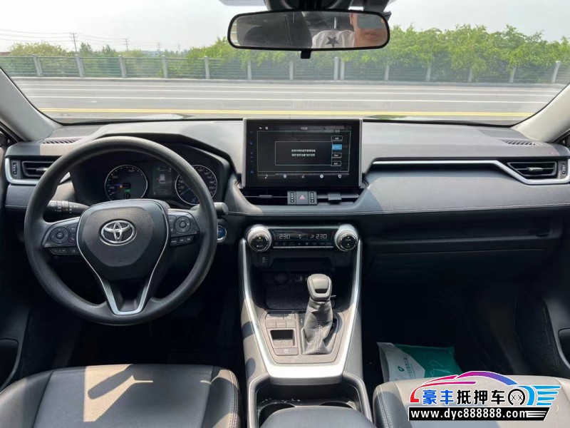 21年丰田威兰达轿车抵押车出售