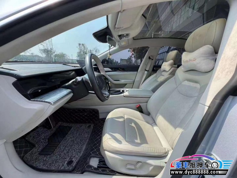 23年哪吒S轿车抵押车出售