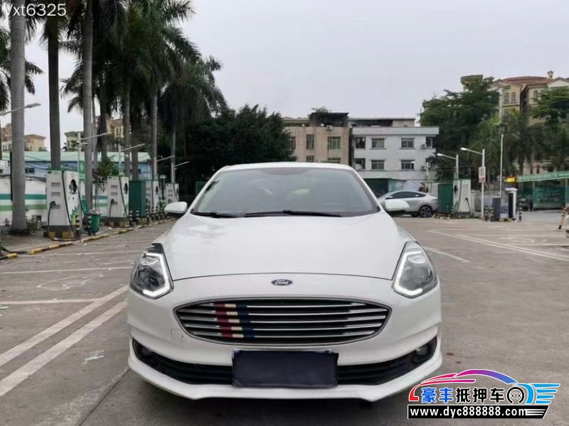 19年福特福睿斯轿车抵押车出售