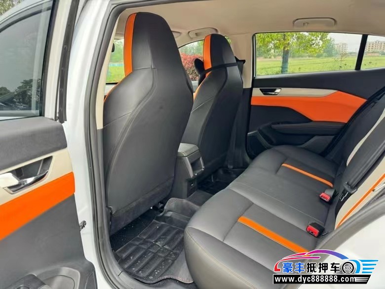 23年东风风神奕炫轿车抵押车出售