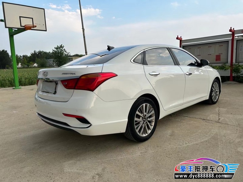 18年现代名图轿车抵押车出售