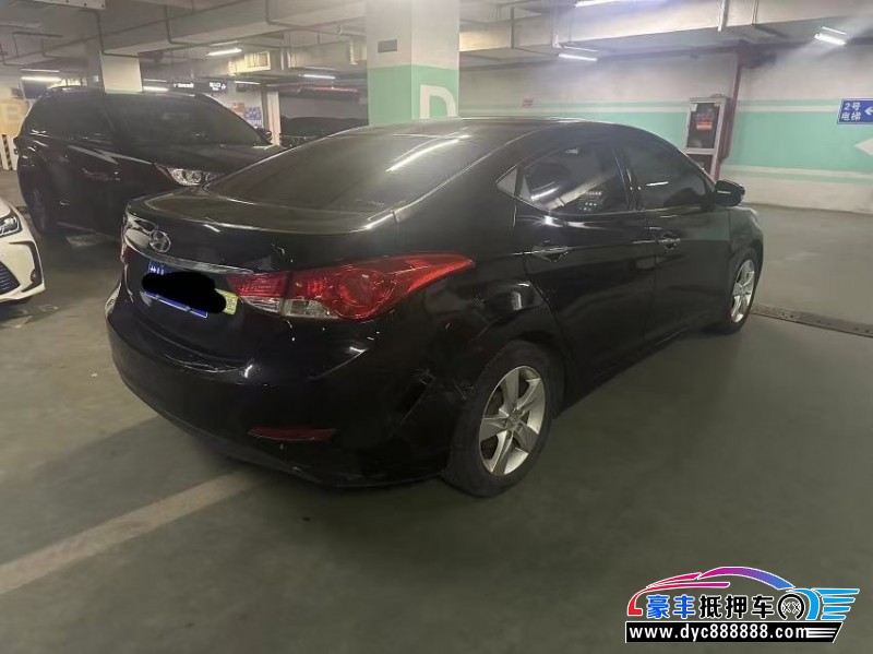 14年现代朗动轿车抵押车出售