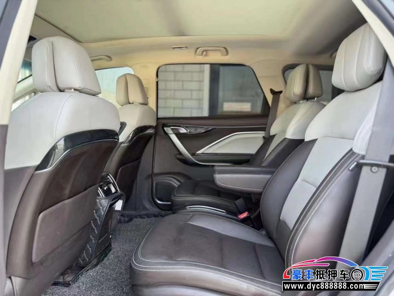 19年吉利嘉际轿车抵押车出售