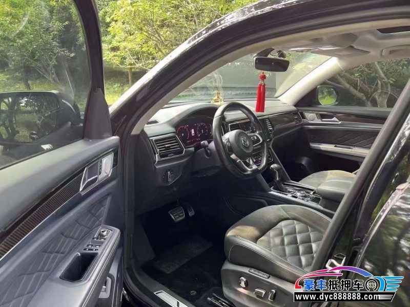20年大众途昂轿车抵押车出售
