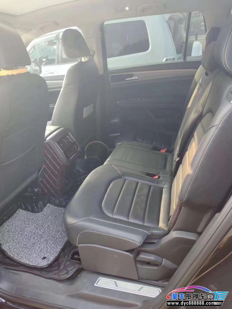 18年大众途昂轿车抵押车出售