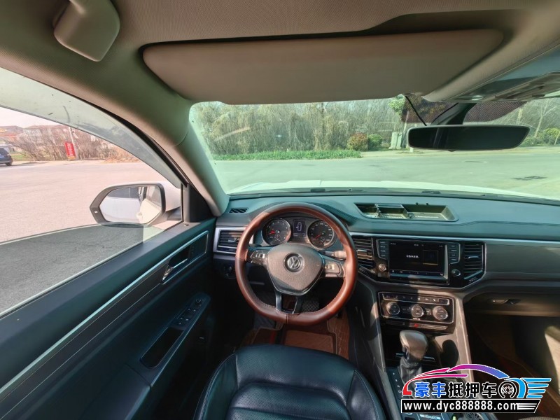 18年大众途昂轿车抵押车出售