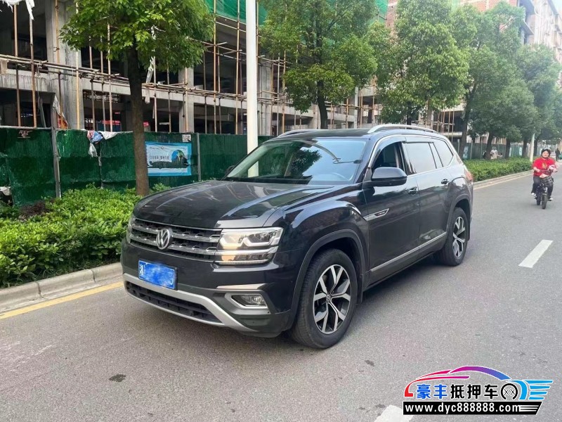 20年大众途昂轿车抵押车出售