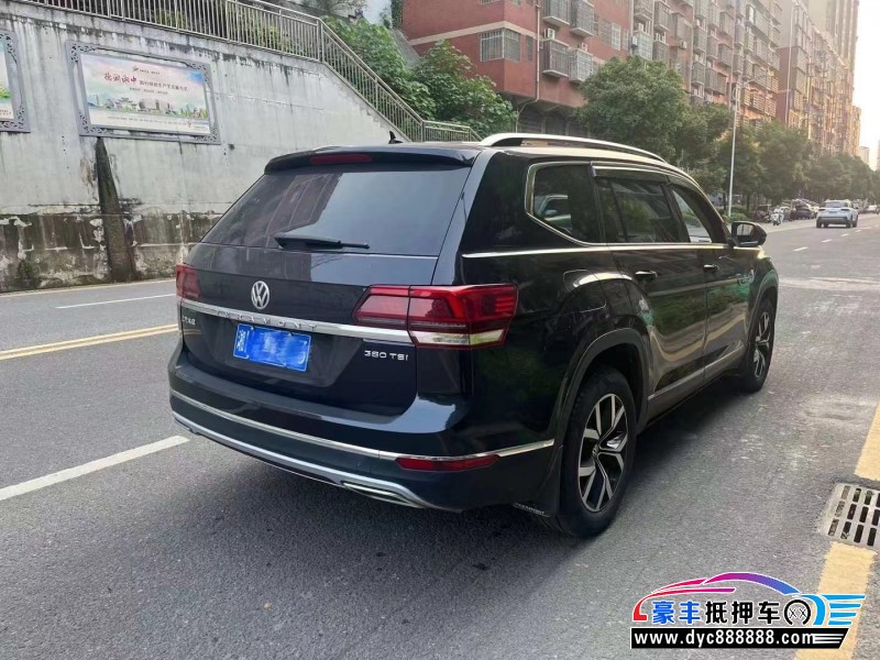 20年大众途昂轿车抵押车出售