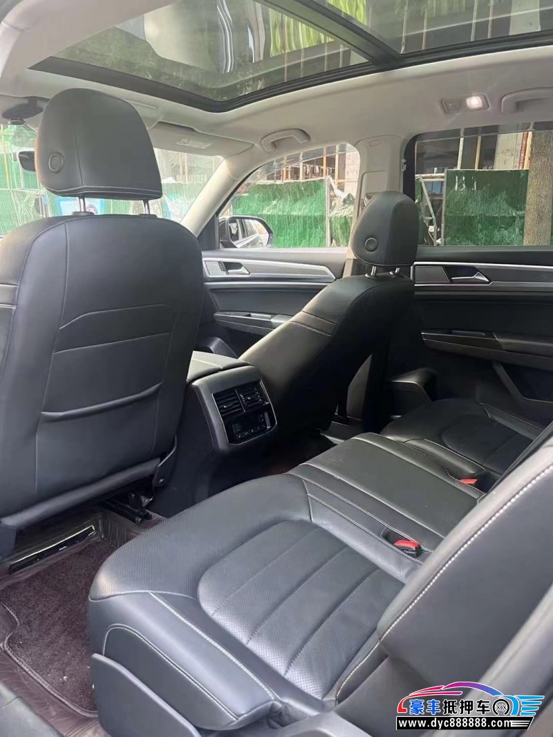 20年大众途昂轿车抵押车出售