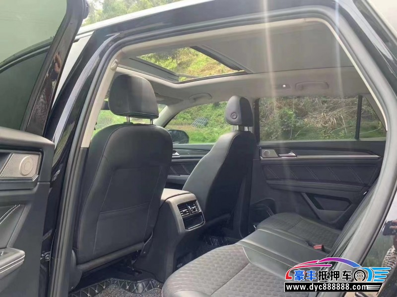 20年大众途昂轿车抵押车出售