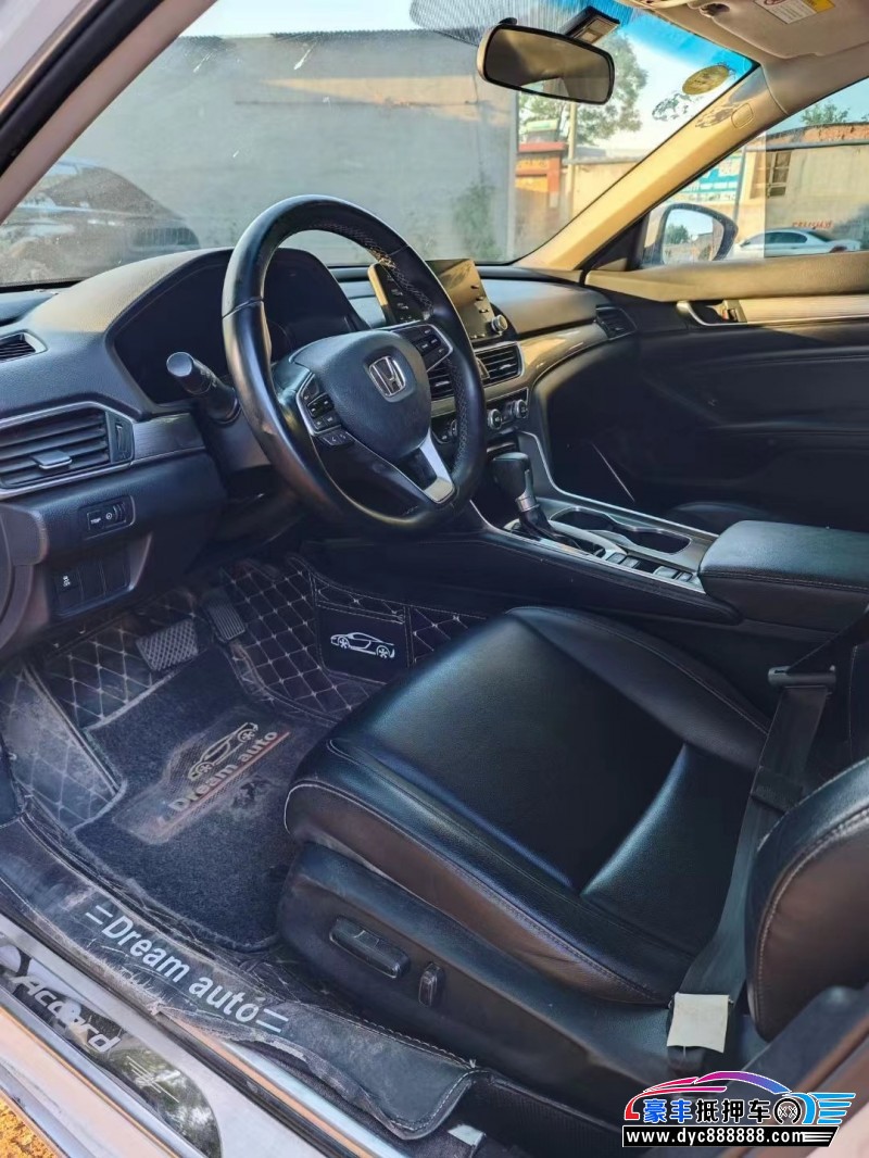 19年本田雅阁轿车抵押车出售