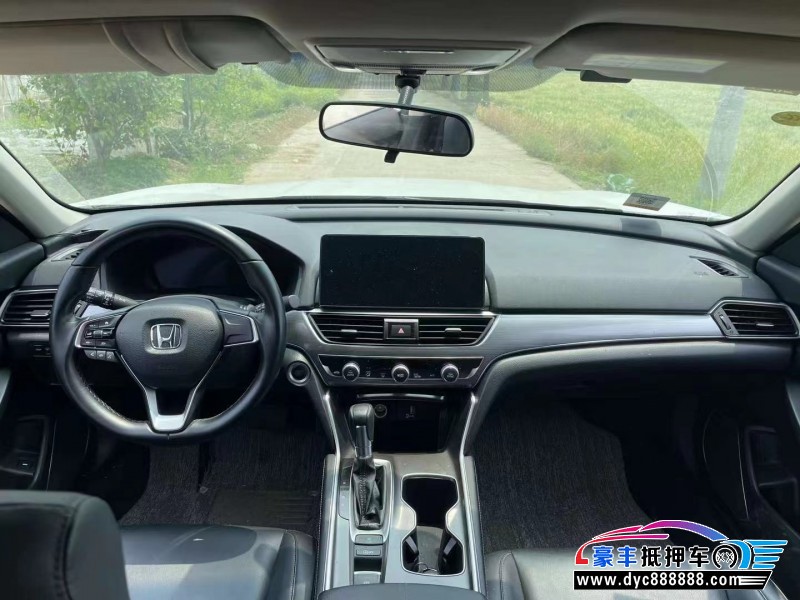 22年本田雅阁轿车抵押车出售