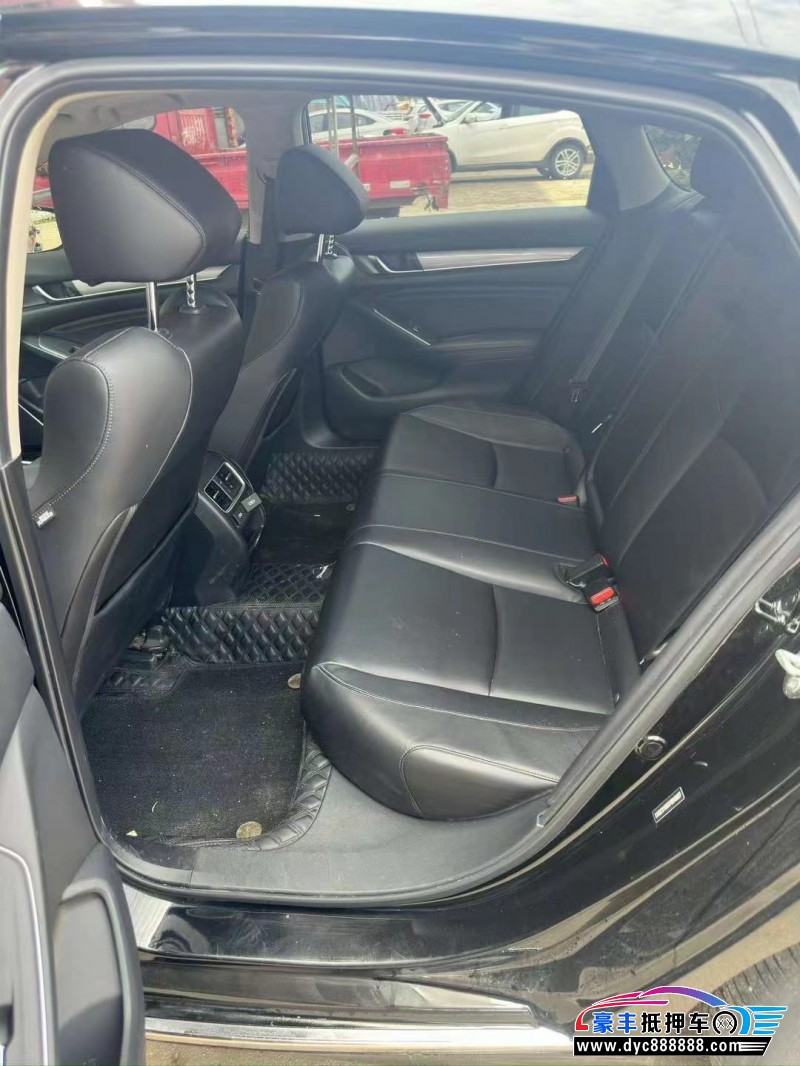 22年本田雅阁轿车抵押车出售