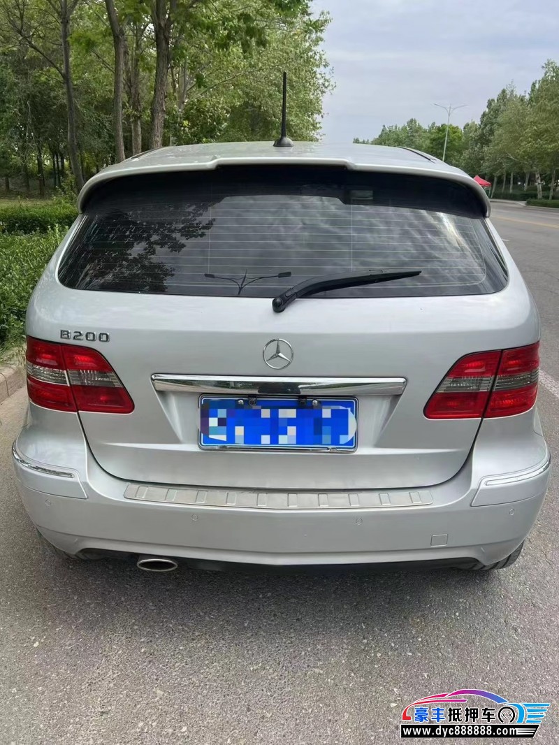 12年奔驰B轿车抵押车出售