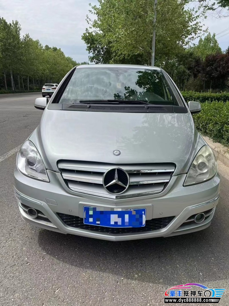 12年奔驰B轿车抵押车出售