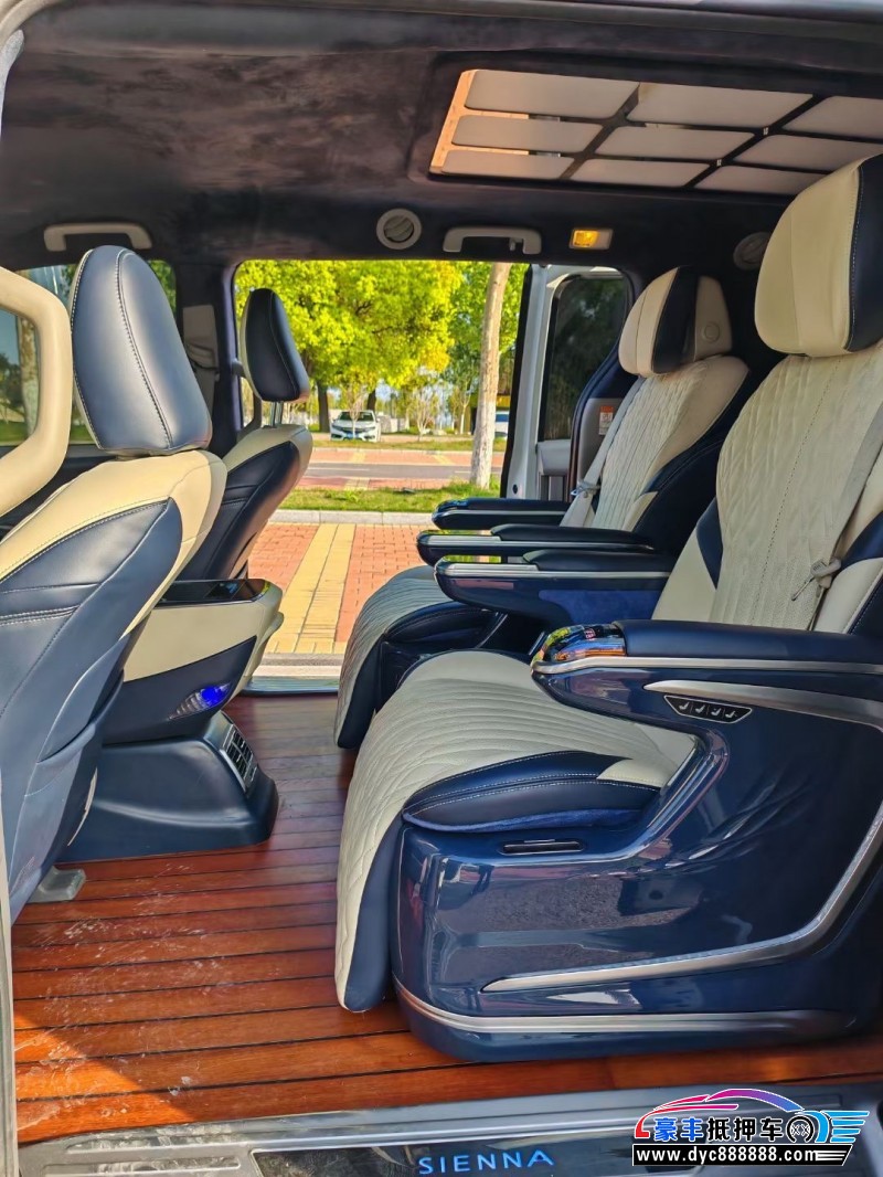 20年丰田塞纳MPV抵押车出售