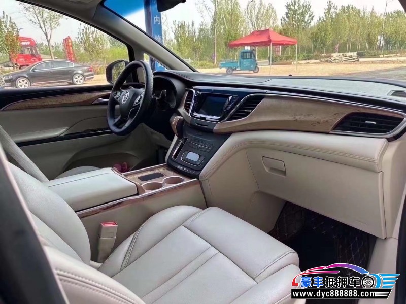 17年别克GL8MPV抵押车出售