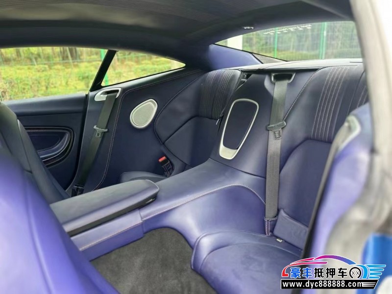 18年阿斯顿·马丁DB11轿车抵押车出售