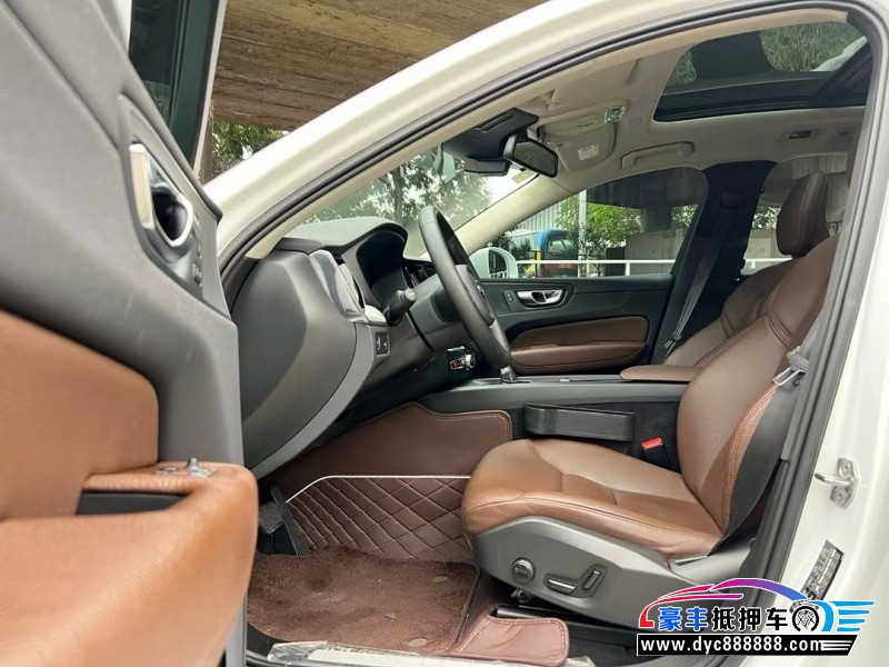 20年沃尔沃XC60轿车抵押车出售