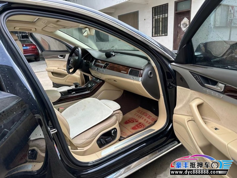 12年奥迪A8轿车抵押车出售