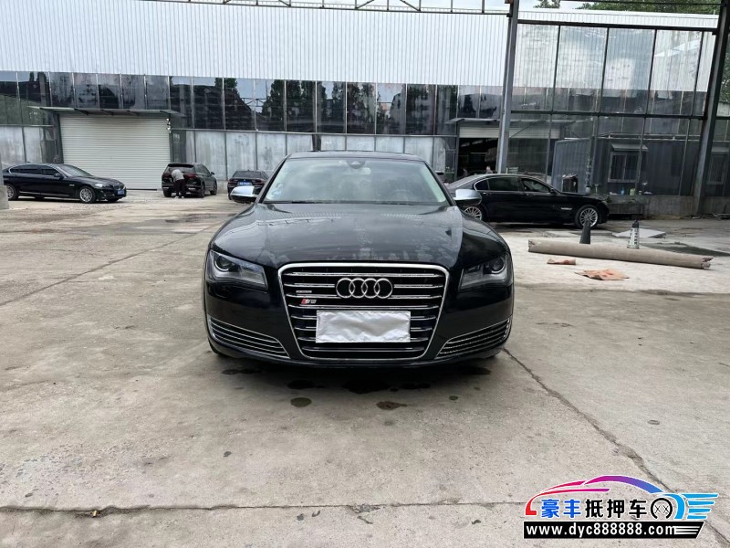 12年奥迪A8轿车抵押车出售