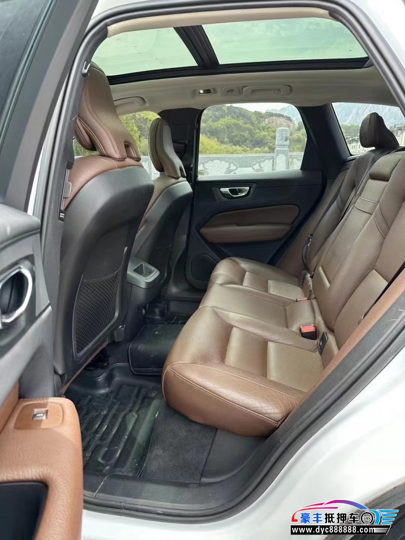 20年沃尔沃XC60轿车抵押车出售