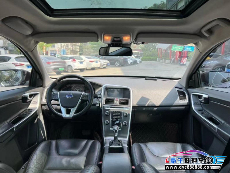 14年沃尔沃XC60轿车抵押车出售
