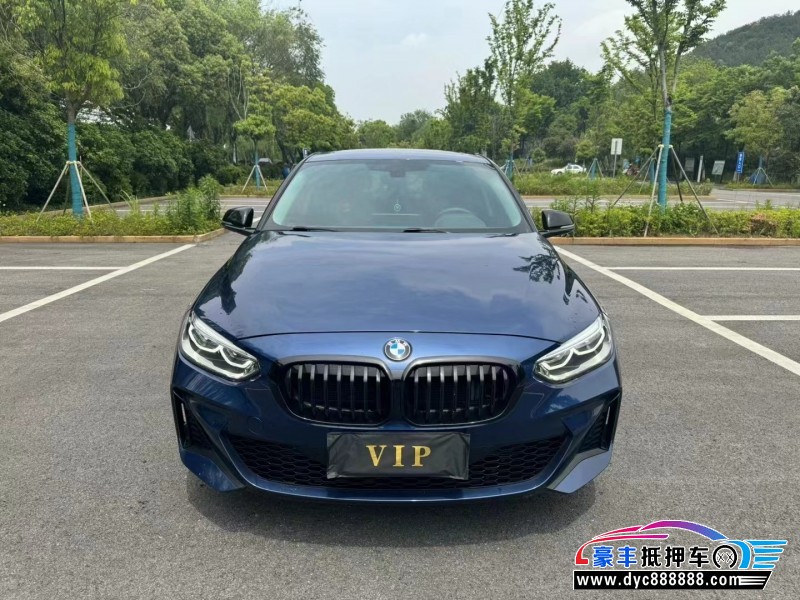 21年宝马1系轿车抵押车出售