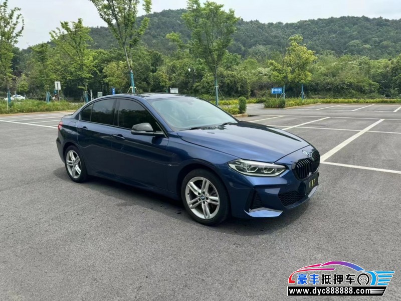 21年宝马1系轿车抵押车出售