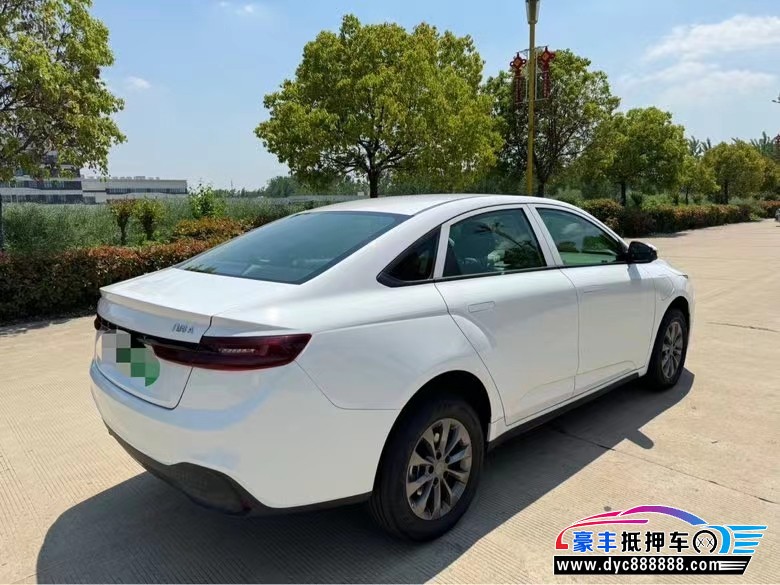 24年吉利几何轿车抵押车出售