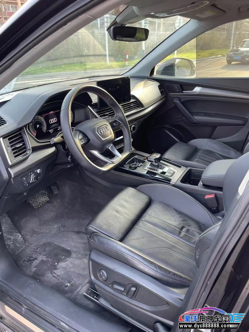 21年奥迪Q5轿车抵押车出售