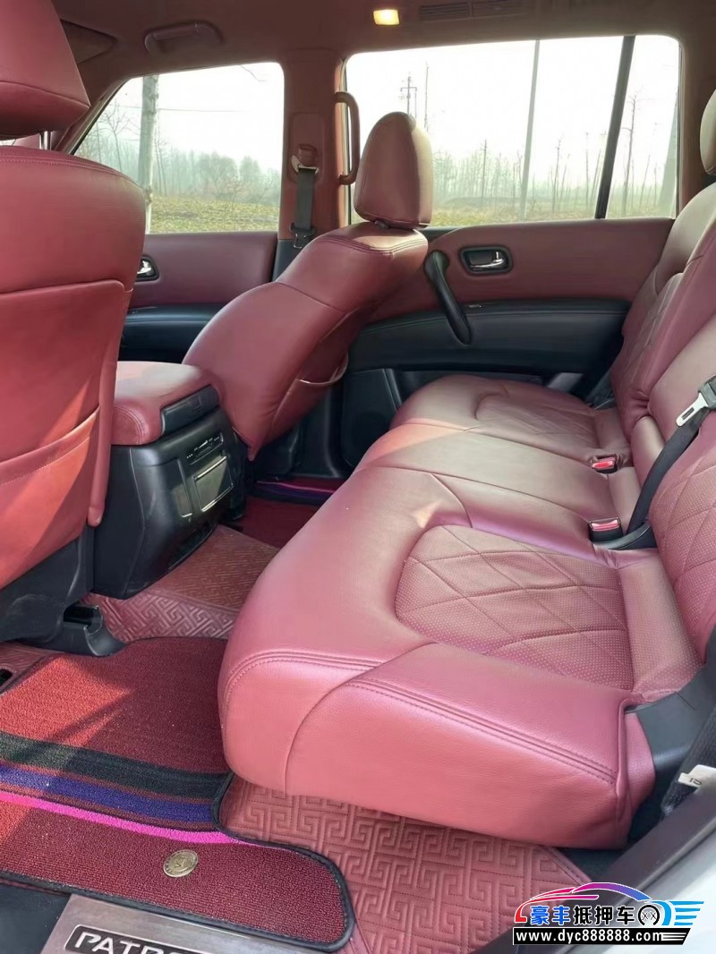 17年日产途乐轿车抵押车出售