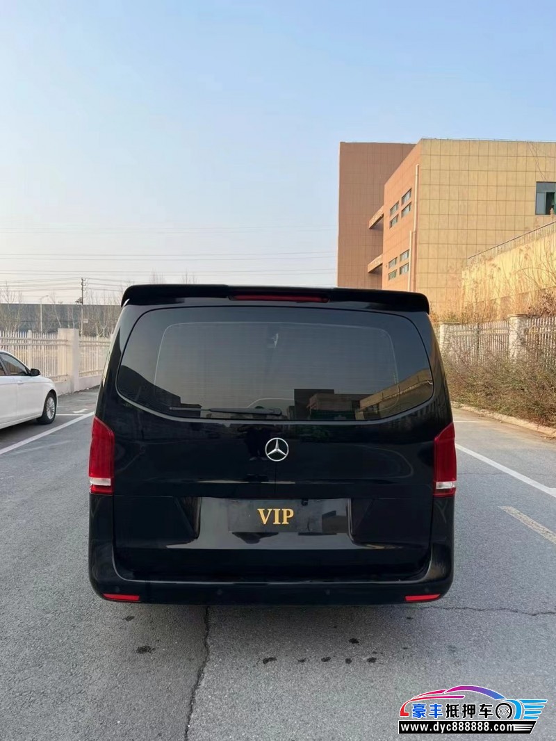 20年奔驰威霆轿车抵押车出售