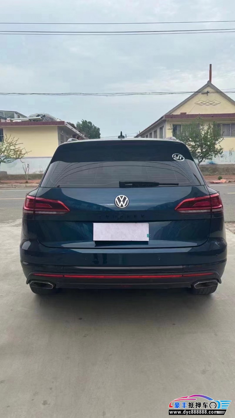 19年大众途锐轿车抵押车出售