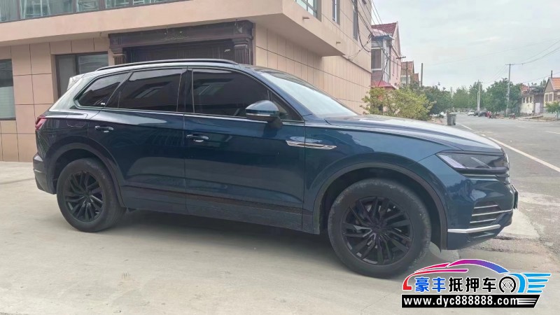 19年大众途锐轿车抵押车出售