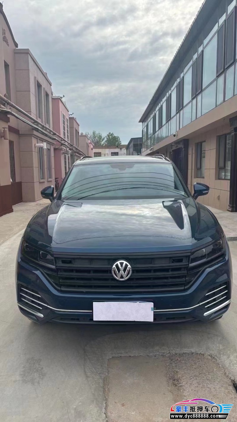 19年大众途锐轿车抵押车出售