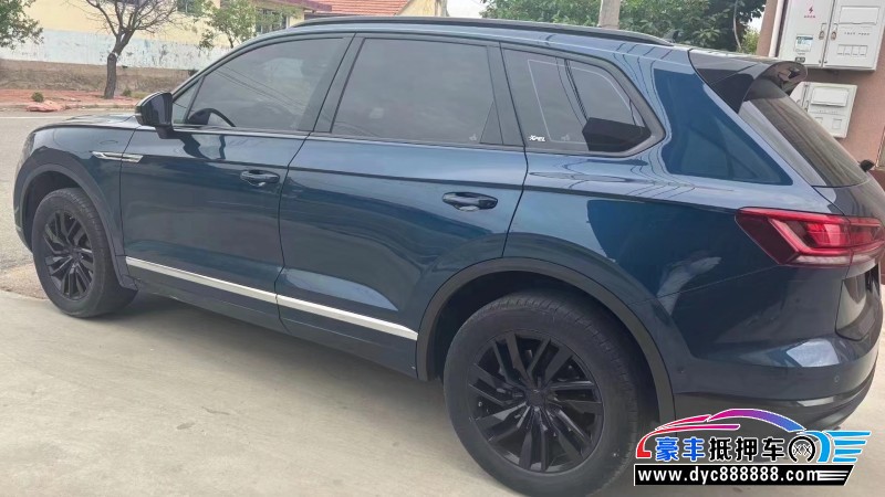 19年大众途锐轿车抵押车出售