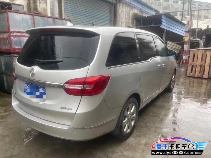 15年别克GL8轿车抵押车出售