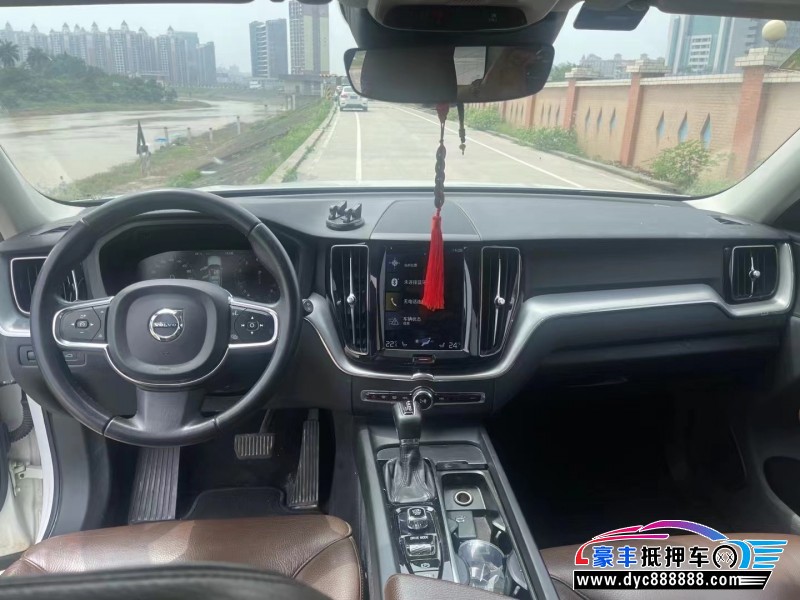 19年沃尔沃XC60轿车抵押车出售